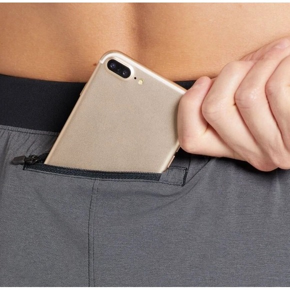 Under Armour Men's Run Up The Pace 5" Shorts Size XXL - Picture 4 of 5